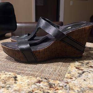 Nine West black wedge Size 8